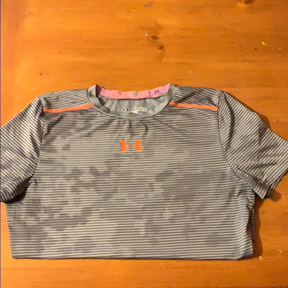 Under Armour YXL shirt